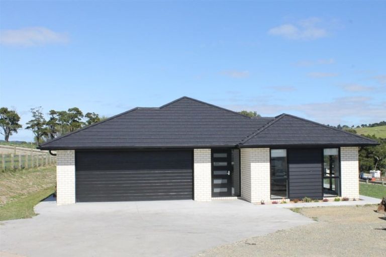 Photo of property in 23 Calla Street, Maungaturoto, 0520