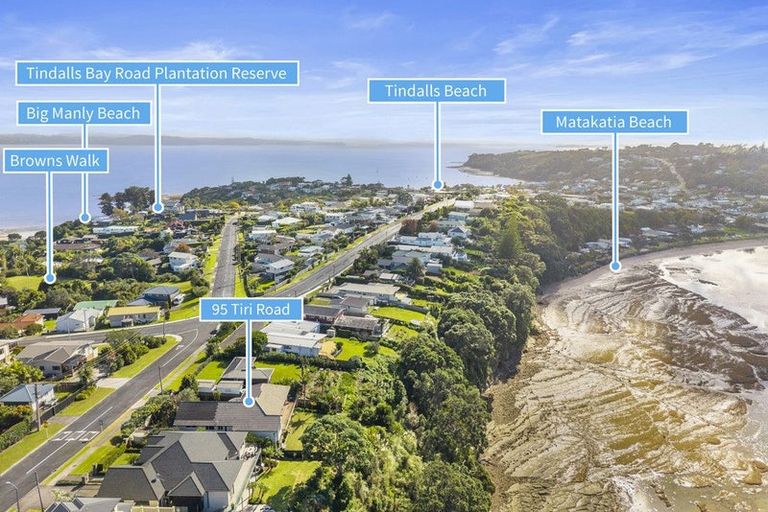 Photo of property in 95 Tiri Road, Tindalls Beach, Whangaparaoa, 0930