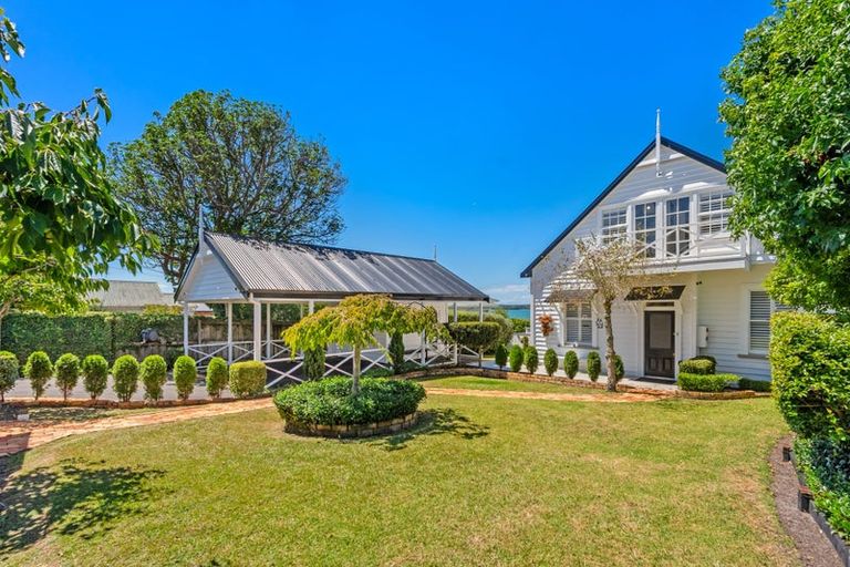 Photo of property in 3 Richmond Avenue, Northcote Point, Auckland, 0627