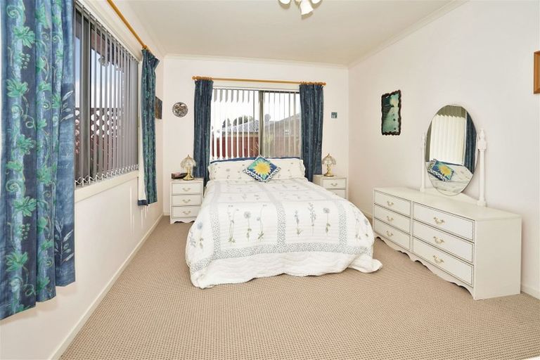 Photo of property in 11 Corsair Place, Melville, Hamilton, 3206