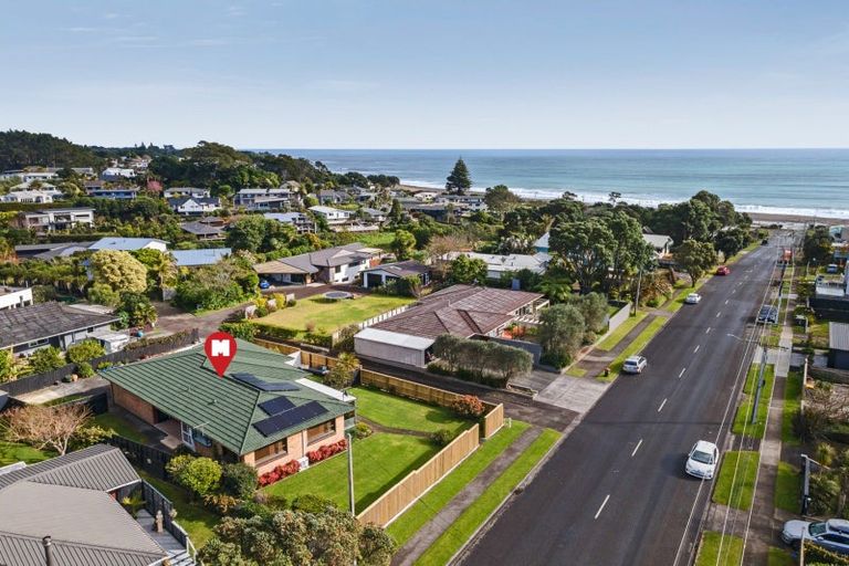 Photo of property in 36 Wairau Road, Oakura, 4314