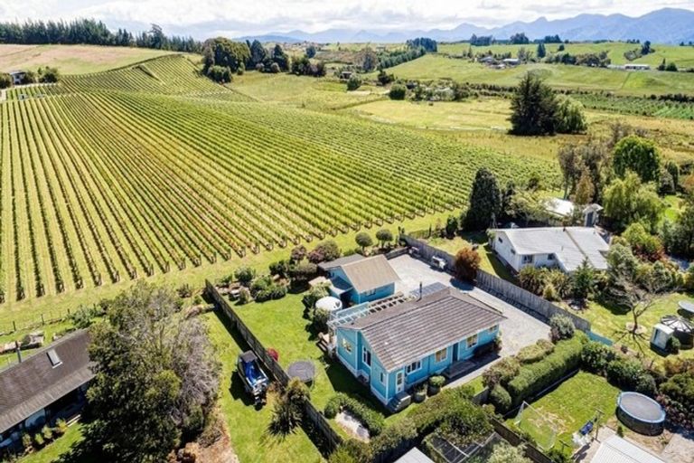 Photo of property in 17 Goddard Road, Tasman, Upper Moutere, 7173