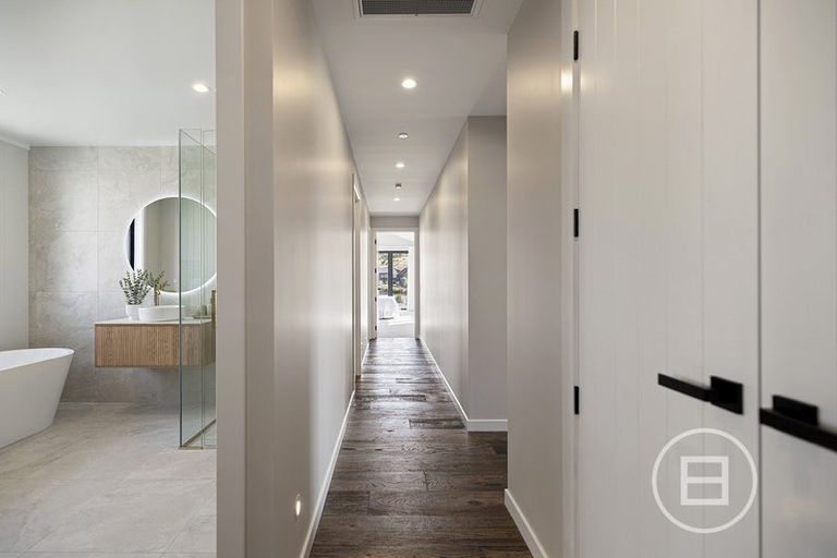 Photo of property in 22 Woolshed Road, Jacks Point, Queenstown, 9371