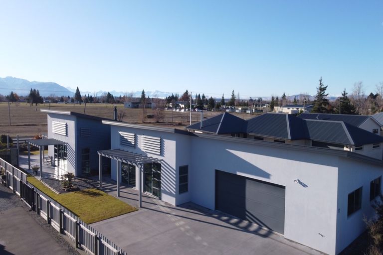 Photo of property in 12 Lakeland Avenue, Twizel, 7901