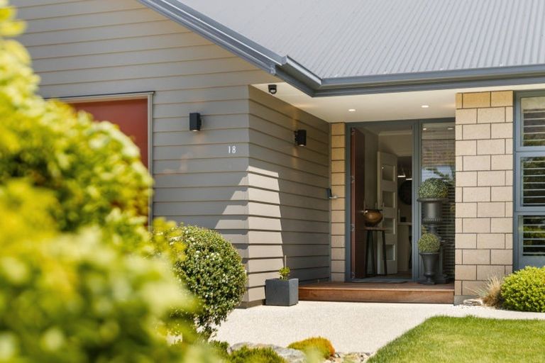 Photo of property in 18 Sunhaven Cove, Cromwell, 9310