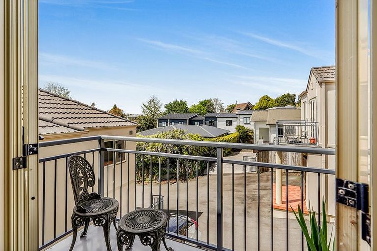 Photo of property in 22c Hunter Street, Hamilton Lake, Hamilton, 3204