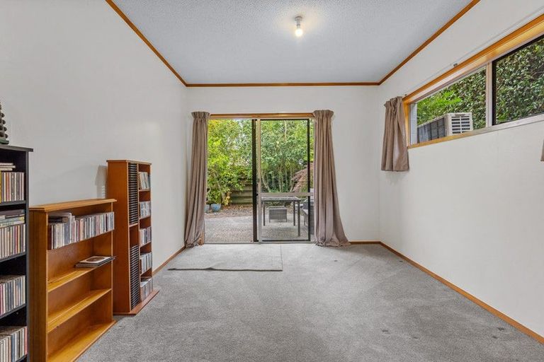 Photo of property in 2/11 Belmont Terrace, Milford, Auckland, 0620