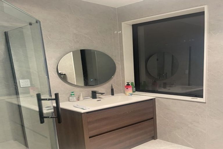 Photo of property in 18 Takurua Terrace, Orewa, 0931