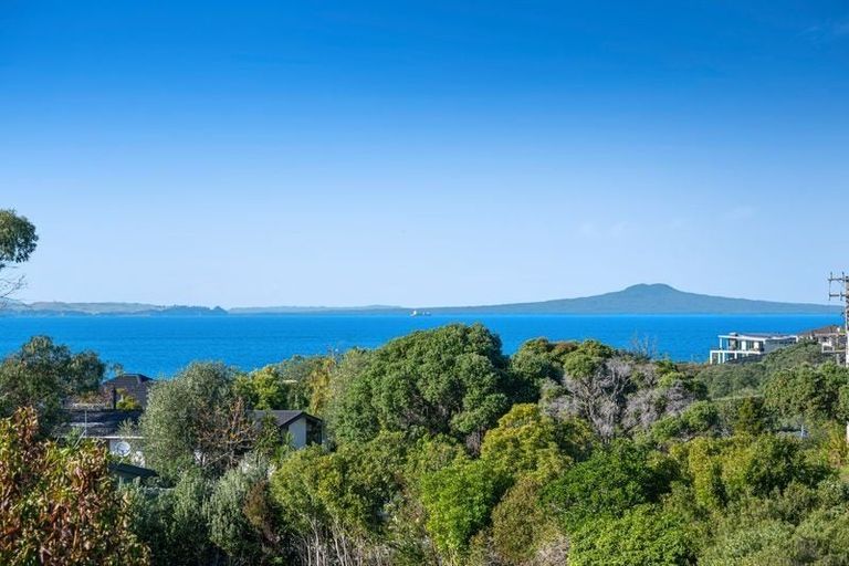 Photo of property in 33 Everard Avenue, Army Bay, Whangaparaoa, 0930