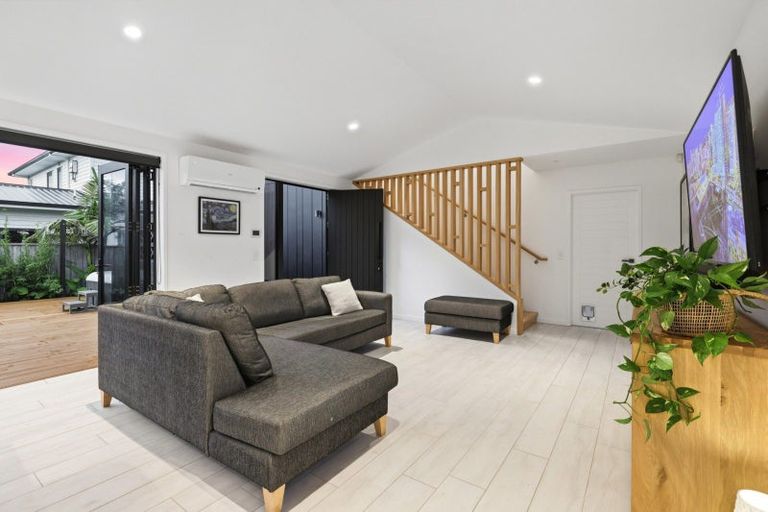 Photo of property in 8 Motiti Road, Papamoa Beach, Papamoa, 3118