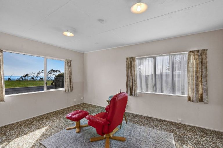 Photo of property in 60 Hume Street, Waitara, 4320