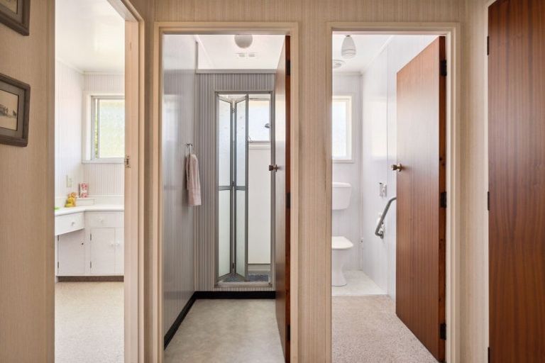 Photo of property in 20 Seddon Crescent, Whataupoko, Gisborne, 4010