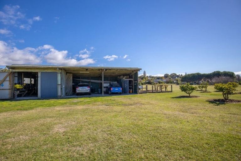 Photo of property in 32 Broadsea Avenue, Ruby Bay, Mapua, 7005