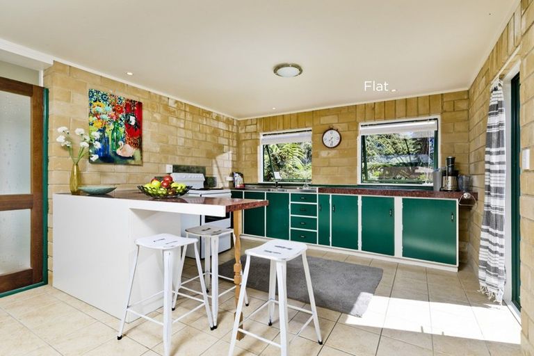 Photo of property in 6 Berridge Road, Muriwai, Waimauku, 0881