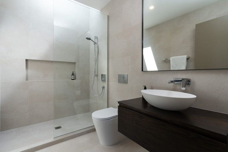 Photo of property in 9 Hewitts Road, Merivale, Christchurch, 8014