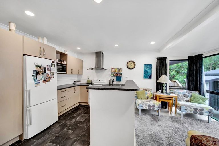 Photo of property in 7 Waterloo Place, Westown, New Plymouth, 4310