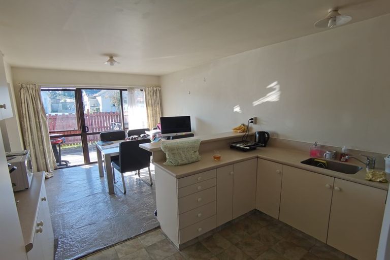 Photo of property in 2/17 Dallas Street, Riccarton, Christchurch, 8041