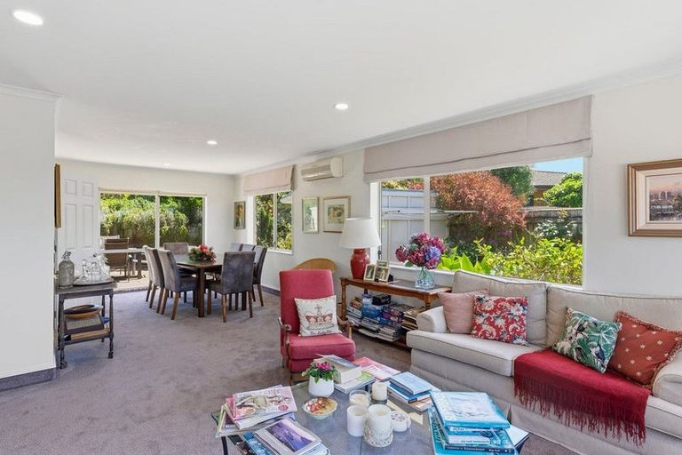 Photo of property in 10 Barrett Drive, Waikanae Beach, Waikanae, 5036