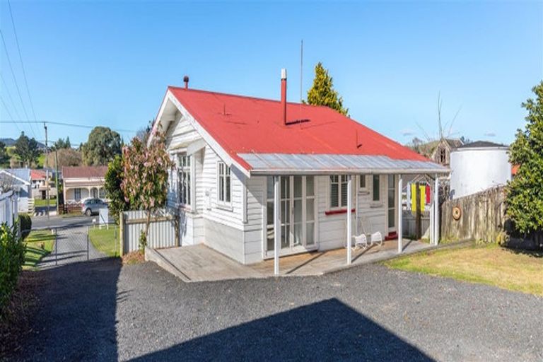 Photo of property in 97 Hakanoa Street, Huntly, 3700