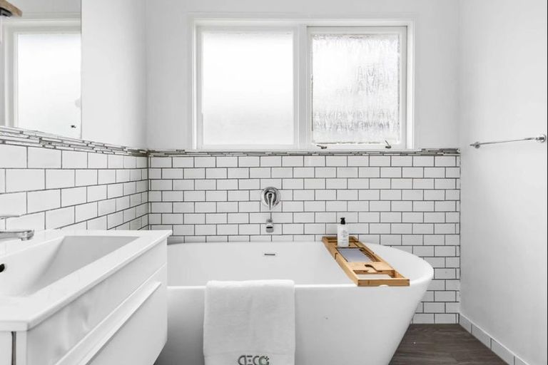 Photo of property in 15 Frostbite Place, Ranui, Auckland, 0612