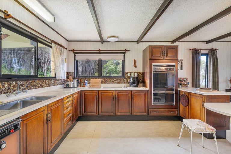 Photo of property in 219 Buffalo Beach Sh25 Road, Whitianga, 3592