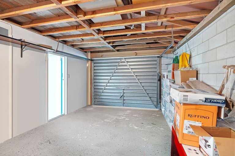 Photo of property in 35 London Street, Hampden, 9410