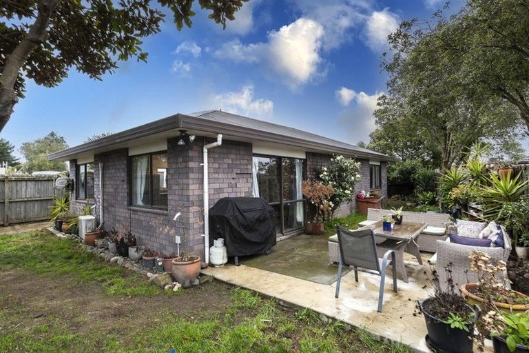 Photo of property in 2/487 Pages Road, Bexley, Christchurch, 8061