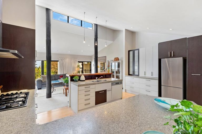 Photo of property in 14 Glenelg Road, Red Beach, 0932