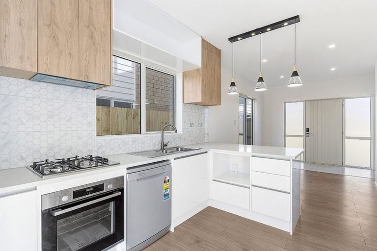 Photo of property in 46b Elliot Street, Howick, Auckland, 2014