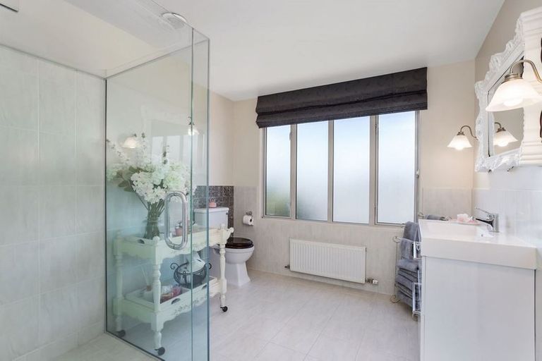 Photo of property in 8 Haddon Lane, Harewood, Christchurch, 8051