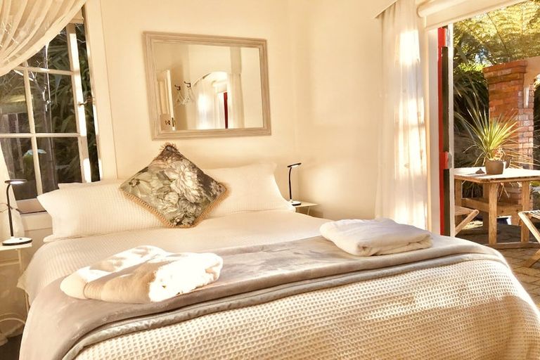 Photo of property in 8 Rutland Street, Picton, 7220