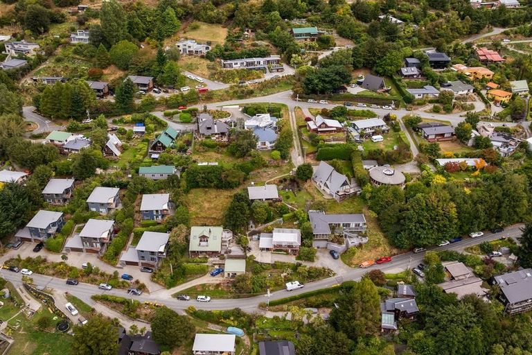 Photo of property in 26 Mcchesney Road, Arthurs Point, Queenstown, 9371