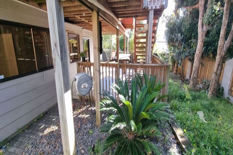 Photo of property in 58 Jandell Crescent, Bucklands Beach, Auckland, 2014