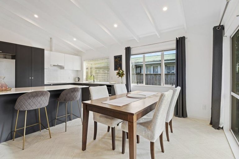 Photo of property in 60 Holmes Road, Manurewa, Auckland, 2102