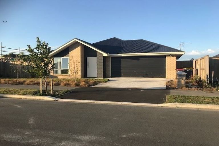 Photo of property in 10 Atap Place, Northwood, Christchurch, 8051