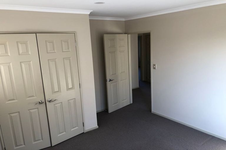 Photo of property in 5 Bezar Place, Flat Bush, Auckland, 2016