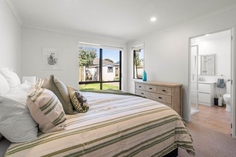 Photo of property in 9 Carrington Drive, Papamoa Beach, Papamoa, 3118
