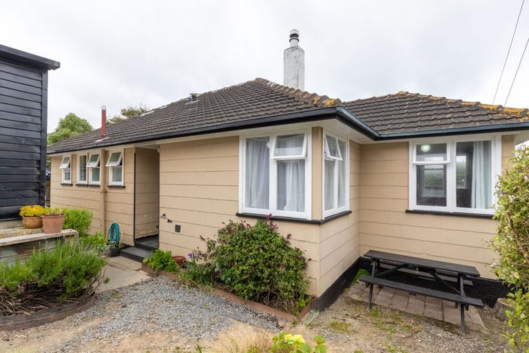 Photo of property in 37 Downes Street, Titahi Bay, Porirua, 5022