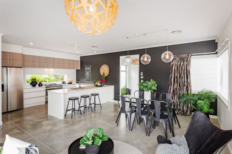 Photo of property in 1 Montgomery Terrace, Hokowhitu, Palmerston North, 4410