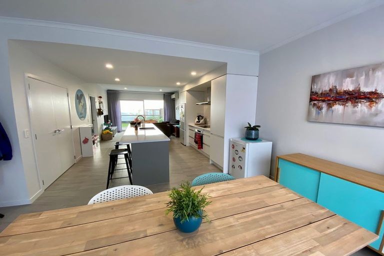 Photo of property in 22 Eyton Kay Road, Hobsonville, Auckland, 0616