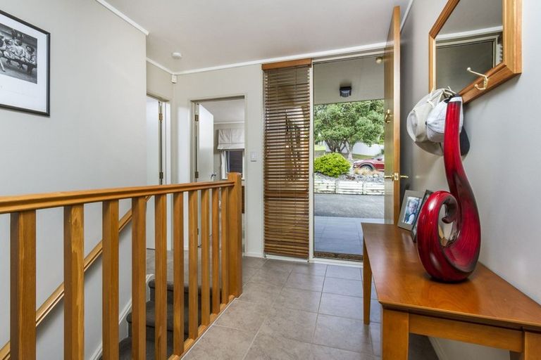 Photo of property in 18 Carnmore Place, Torbay, Auckland, 0630