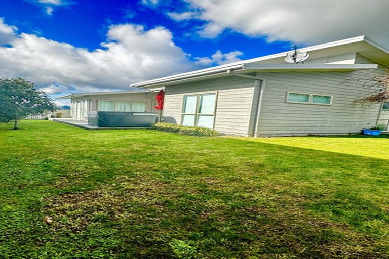 Photo of property in 14 Renner Place, Pyes Pa, Tauranga, 3112