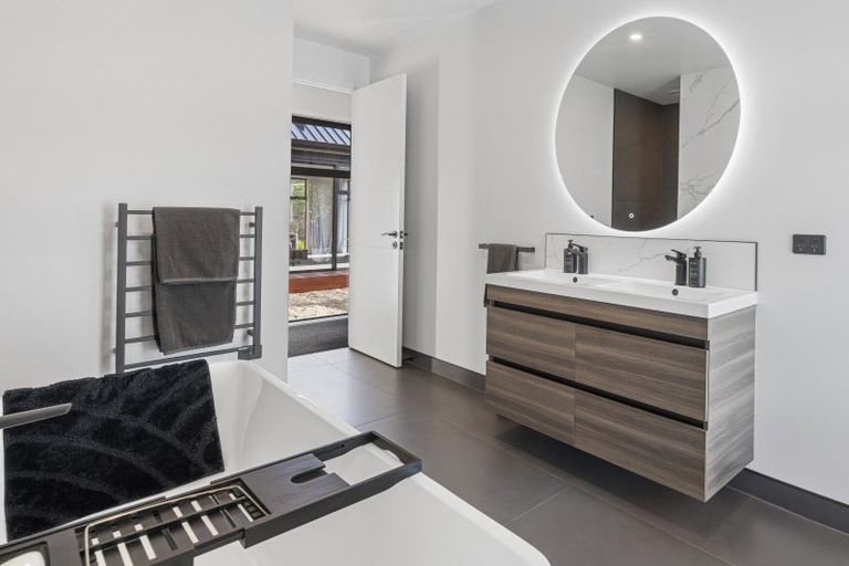 Photo of property in 291 Cameron Town Road, Buckland, Pukekohe, 2678