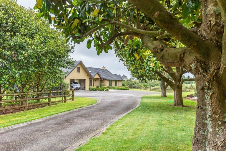 Photo of property in 100 Lea Grove, Levin, 5572