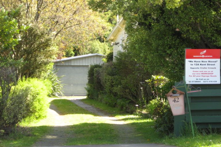 Photo of property in 42 Hampden Street, Picton, 7220