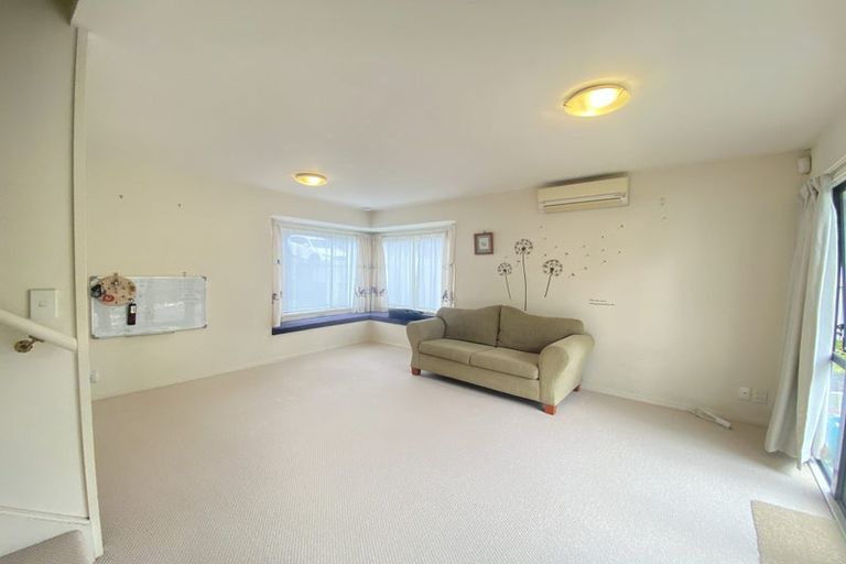 Photo of property in 4/26 Roanoke Way, Albany, Auckland, 0632