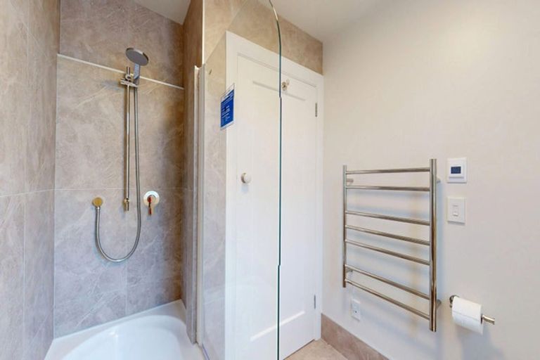 Photo of property in 17b Fitzroy Street, Wadestown, Wellington, 6012