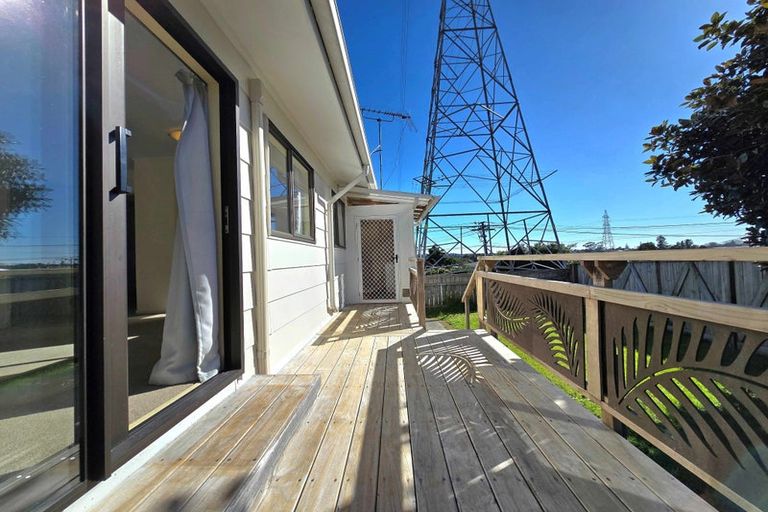 Photo of property in 1/13 Paton Avenue, Te Atatu South, Auckland, 0610