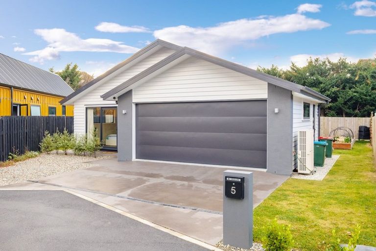 Photo of property in 5 Bathans Lane, Lake Hayes, Queenstown, 9304