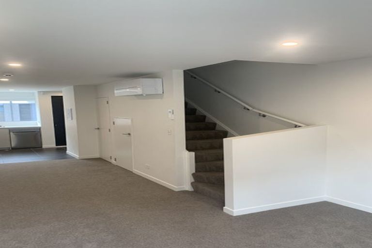 Photo of property in 44 John Street, Stokes Valley, Lower Hutt, 5019